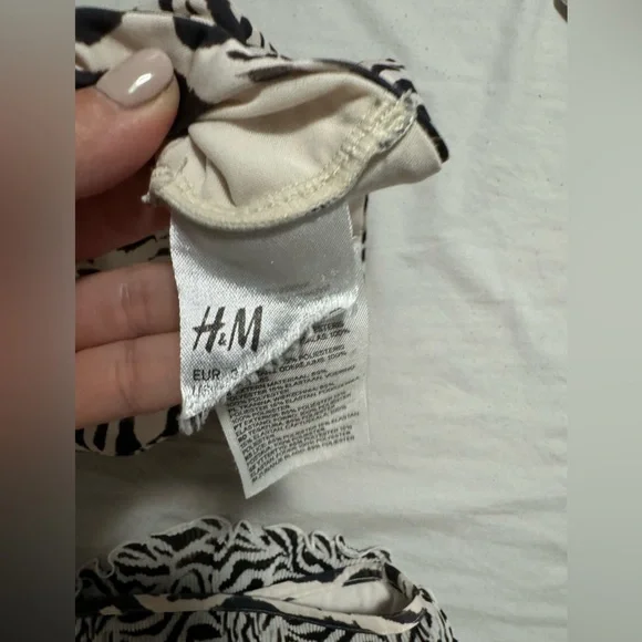 H&M bikini two piece - Picture 2 of 2